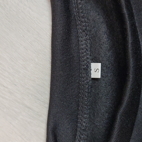 Blushmark small long sleeve black dress with Scoop neck and pockets NWT - Picture 2 of 8